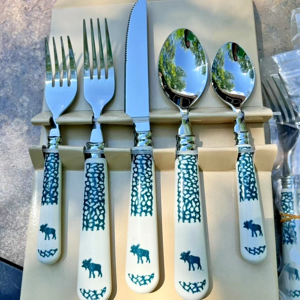Folk Craft Moose Country 20 Pc Flatware Set Tienshan NIB New Service for 4 1999
